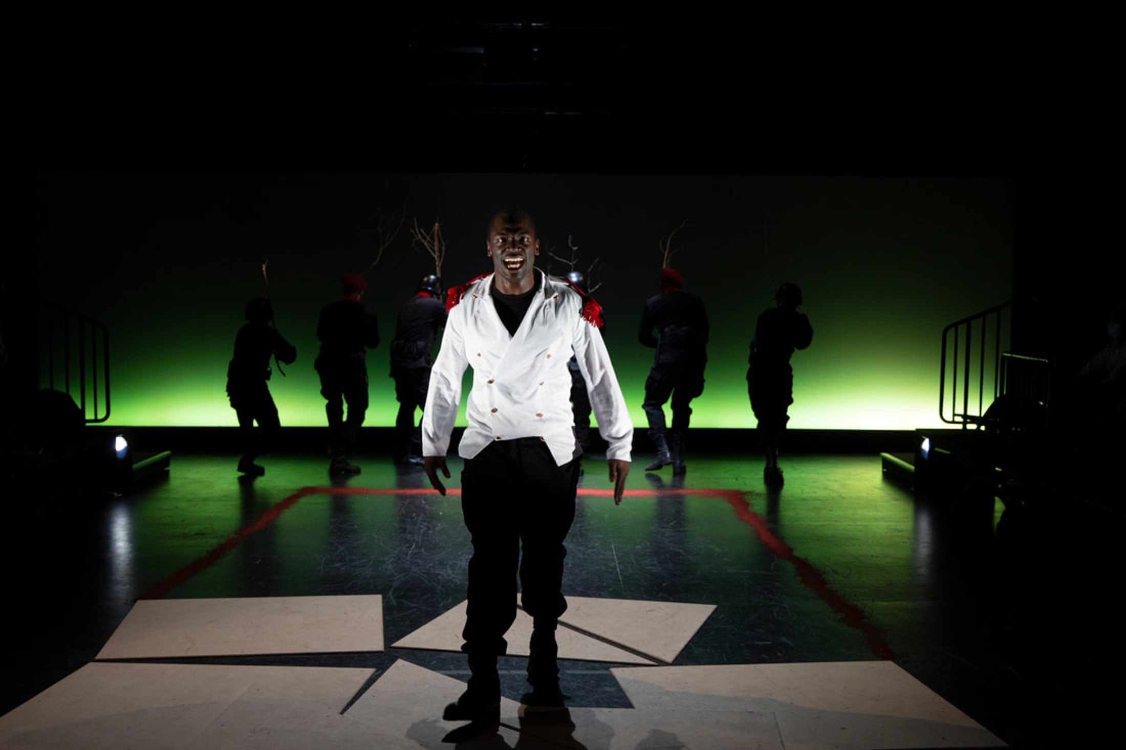 MACBETH 9