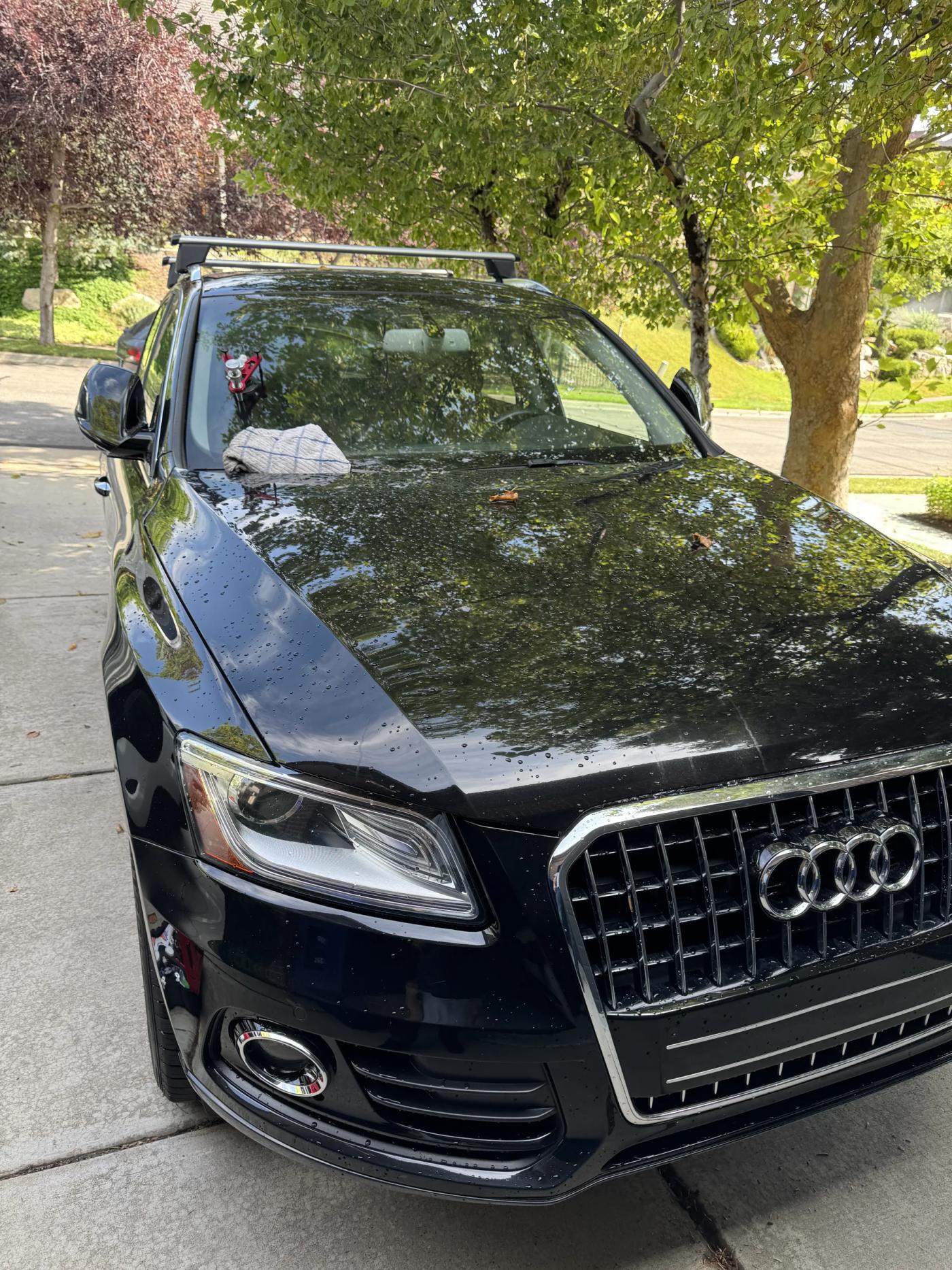 Mobile windshield repair black SUV — RapidChip Mobile Repair