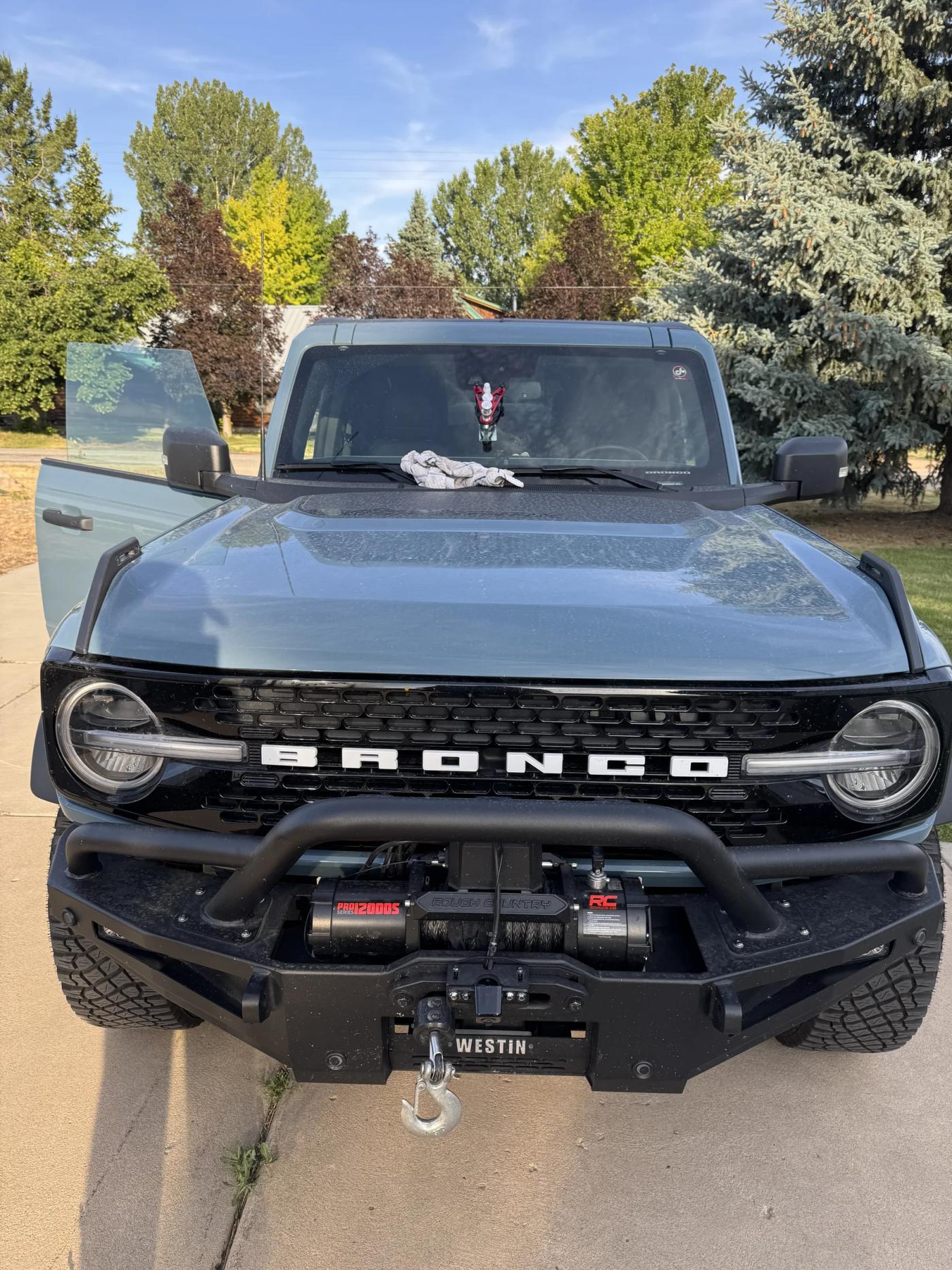 Mobile windshield repair black truck — RapidChip Mobile Repair