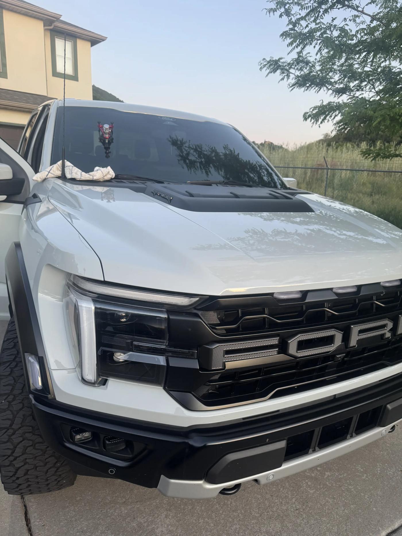 Mobile windshield repair truck west point — RapidChip Mobile Repair