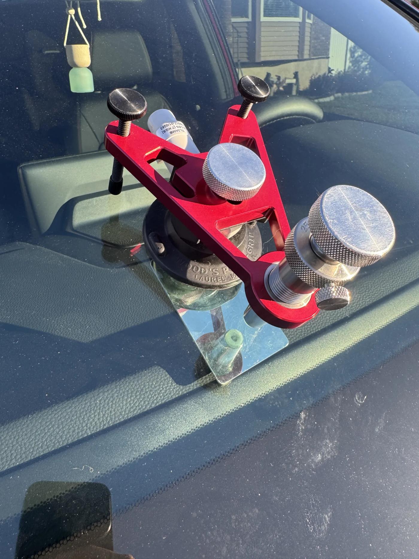Windshield rock chip repair tool — RapidChip Mobile Repair