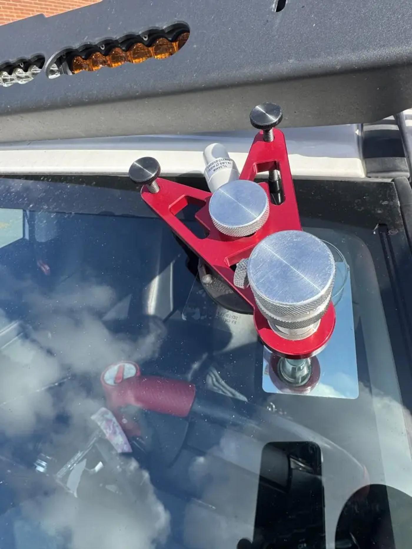 Windshield crack repair tool setup — RapidChip Mobile Repair