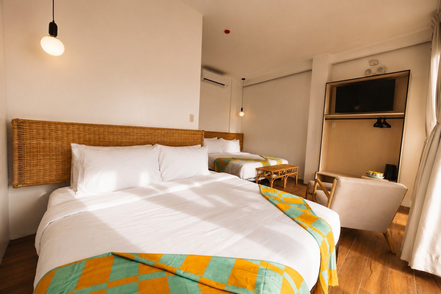 Sea View Family Suite - Thumbnail 10