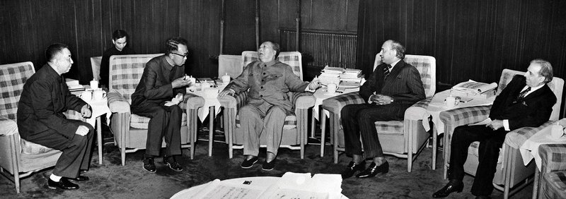 President Mao Zedong on 27 May 1976 during his meeting with Pakistani Prime Minister Zulfikar Ali Bhutto