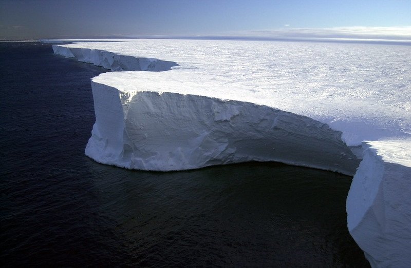The northern edge of the giant iceberg, B-15A, in the Ross Sea, Antarctica. Researchers place global positioning systems (GPS),weather monitoring stations, and seismometers on icebergs to track their movements. Image: Josh Landis/National Science Foundation.