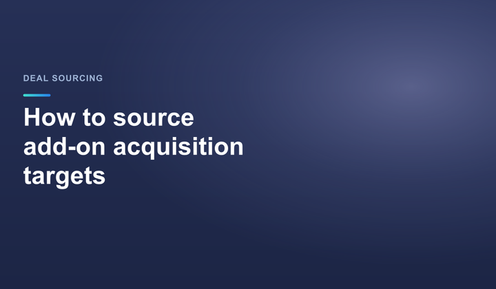 Illustration einer Plattformgesellschaft mit mehreren Add-on-Targets auf blauem StrategyBridgeAI-Hintergrund