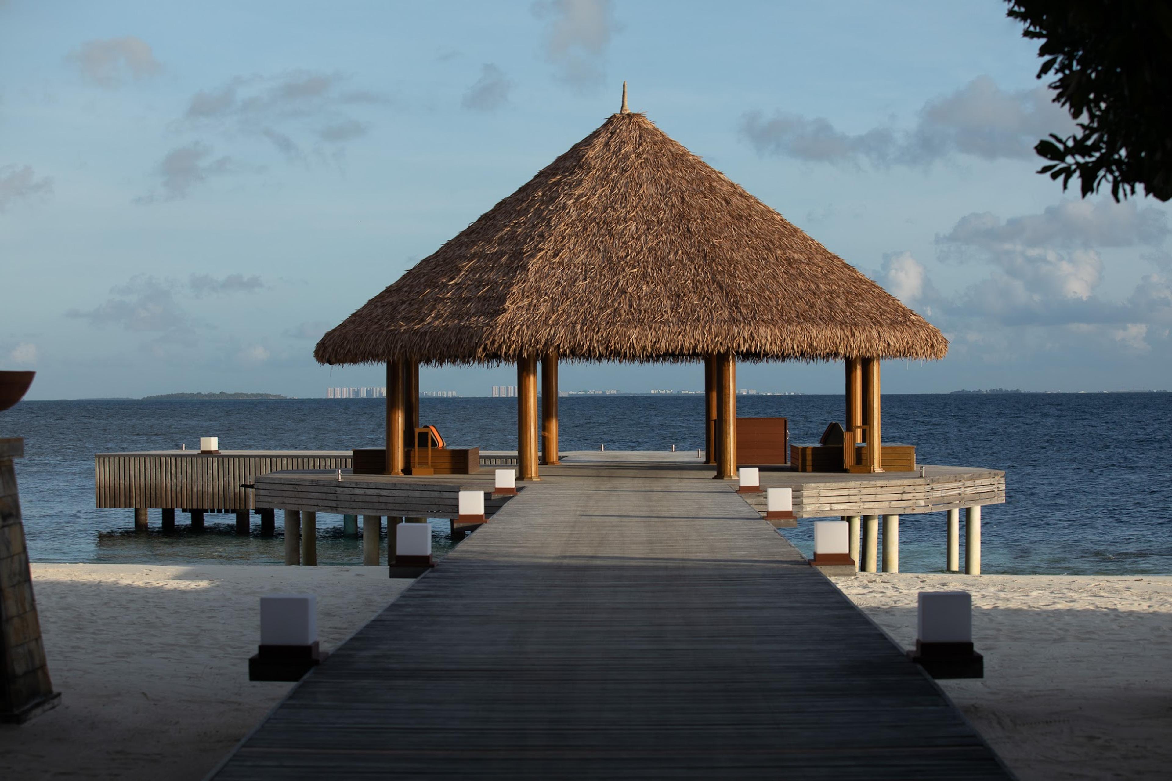 Arrival jetty at Dhawa Ihuru