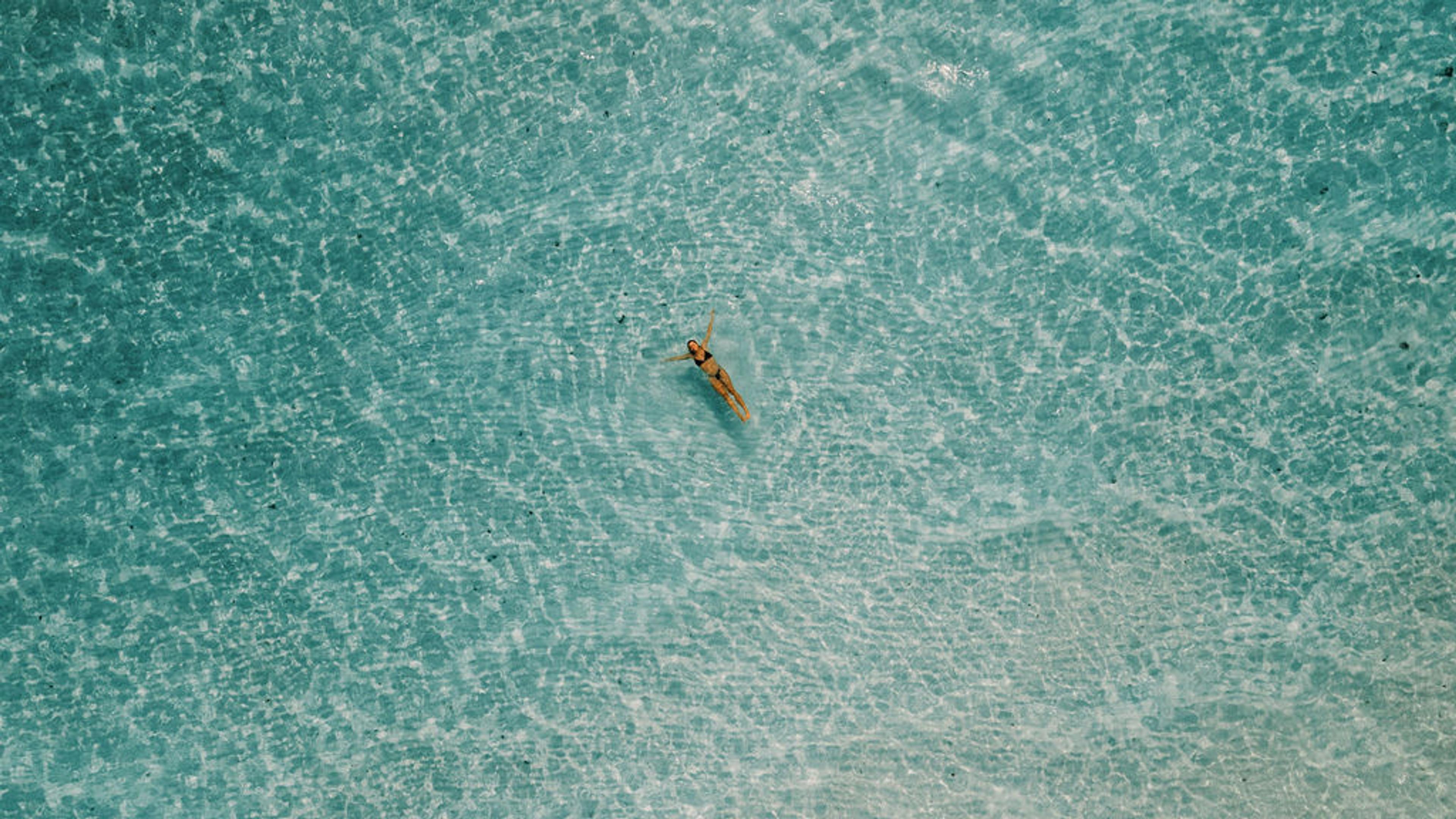 Floating in the Medhufaru lagoon