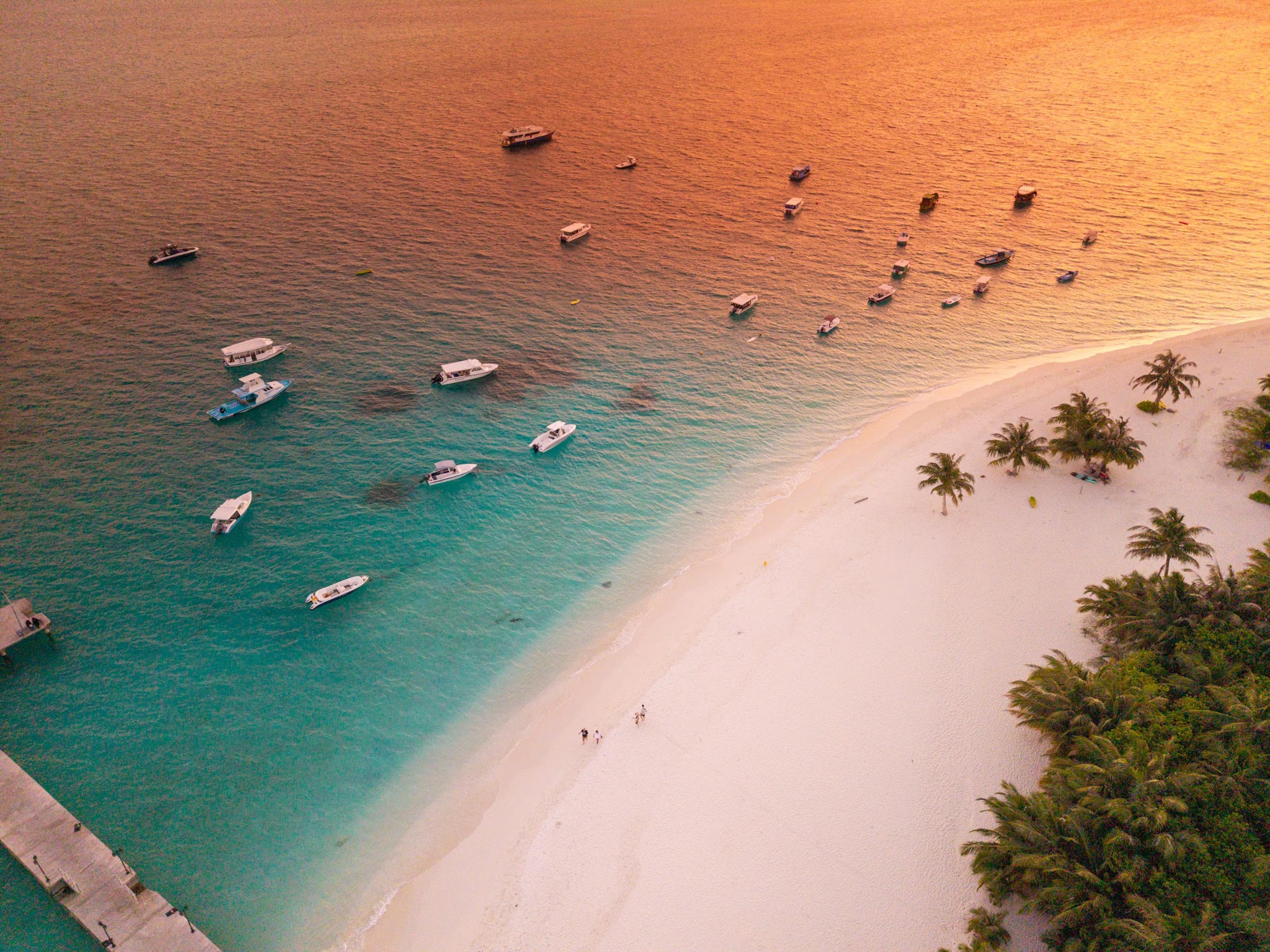 Sunset over a Fulidhoo sandbank