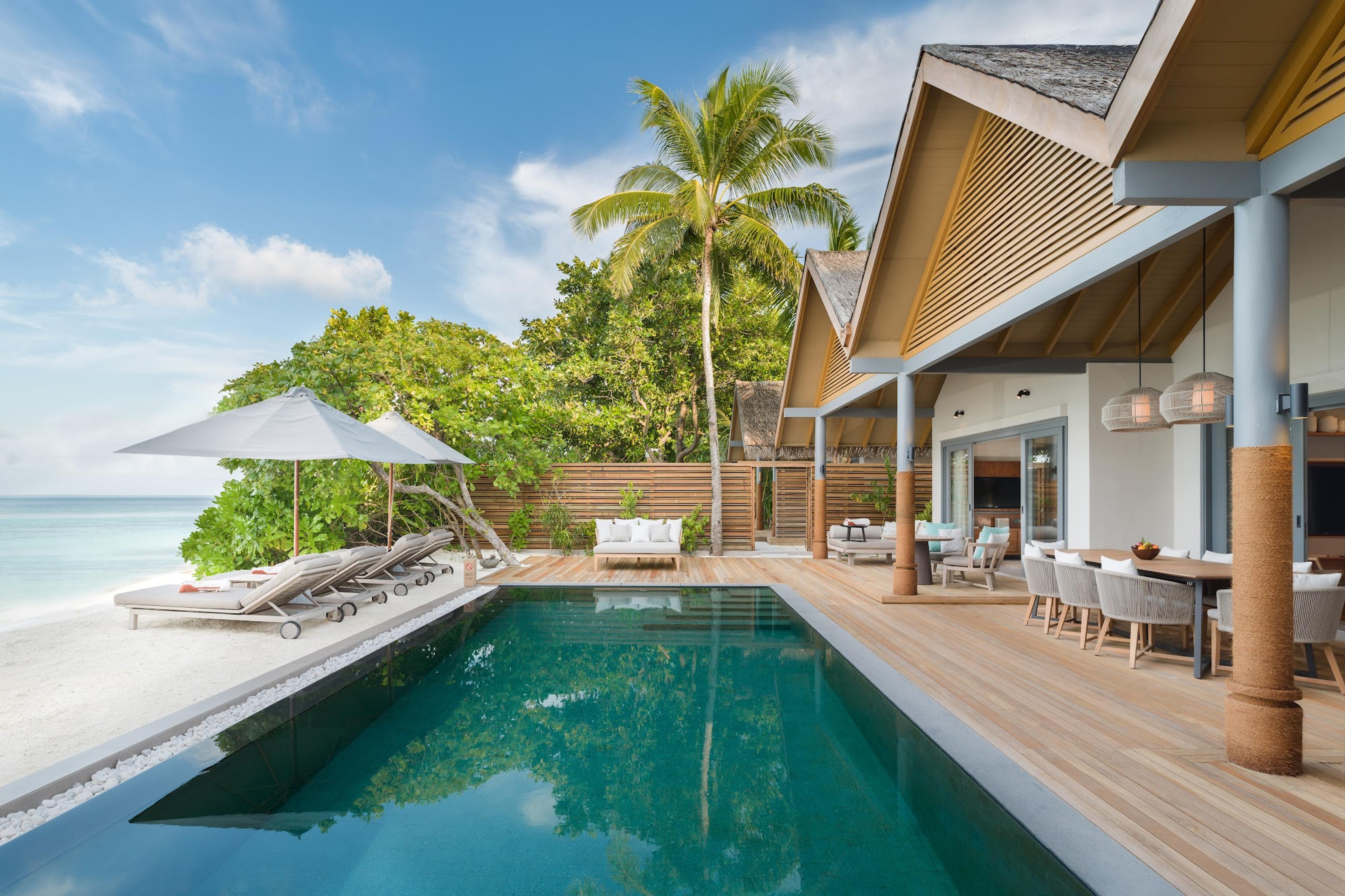 Three Bedroom Beach Pool Residence