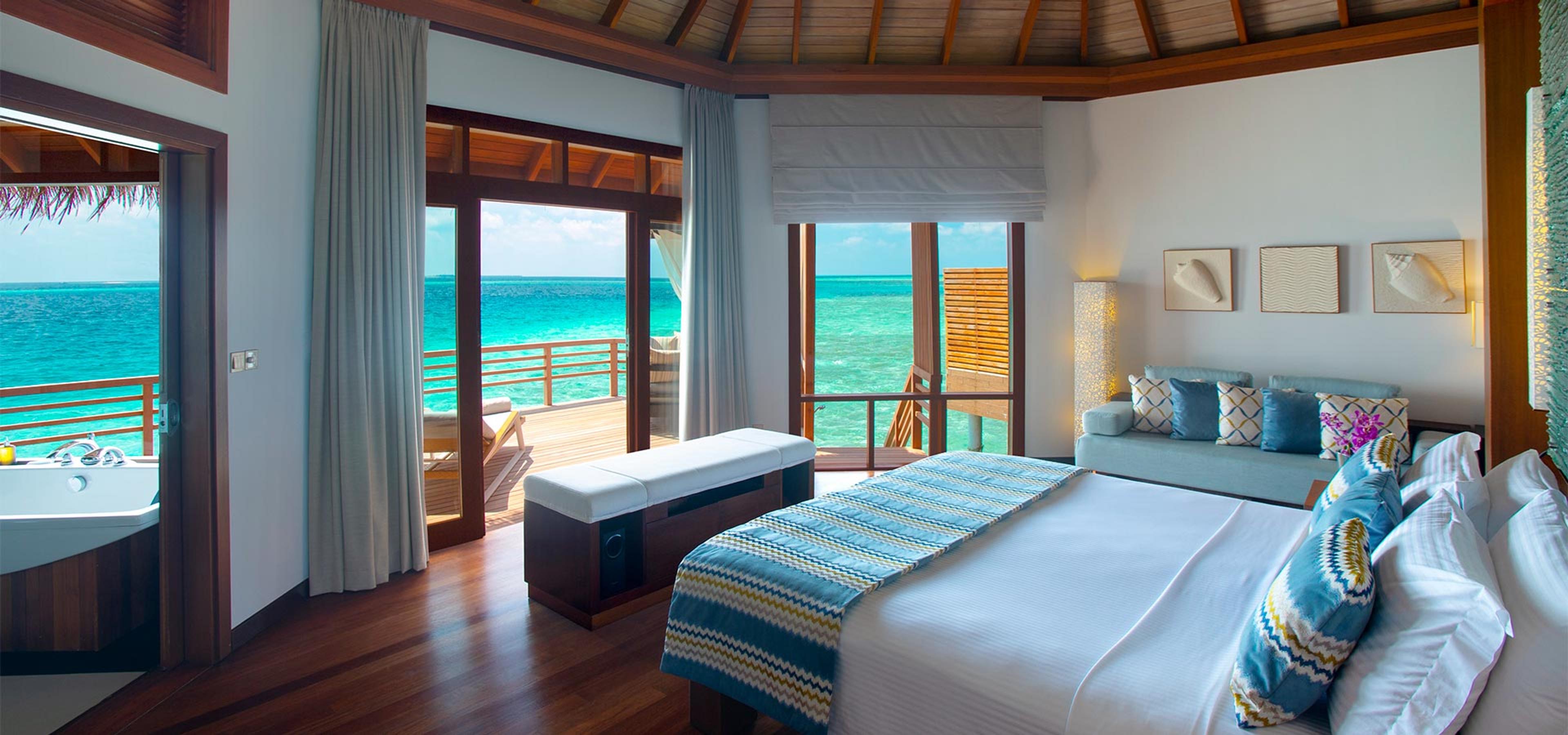 Deluxe Beach Villa with sea view