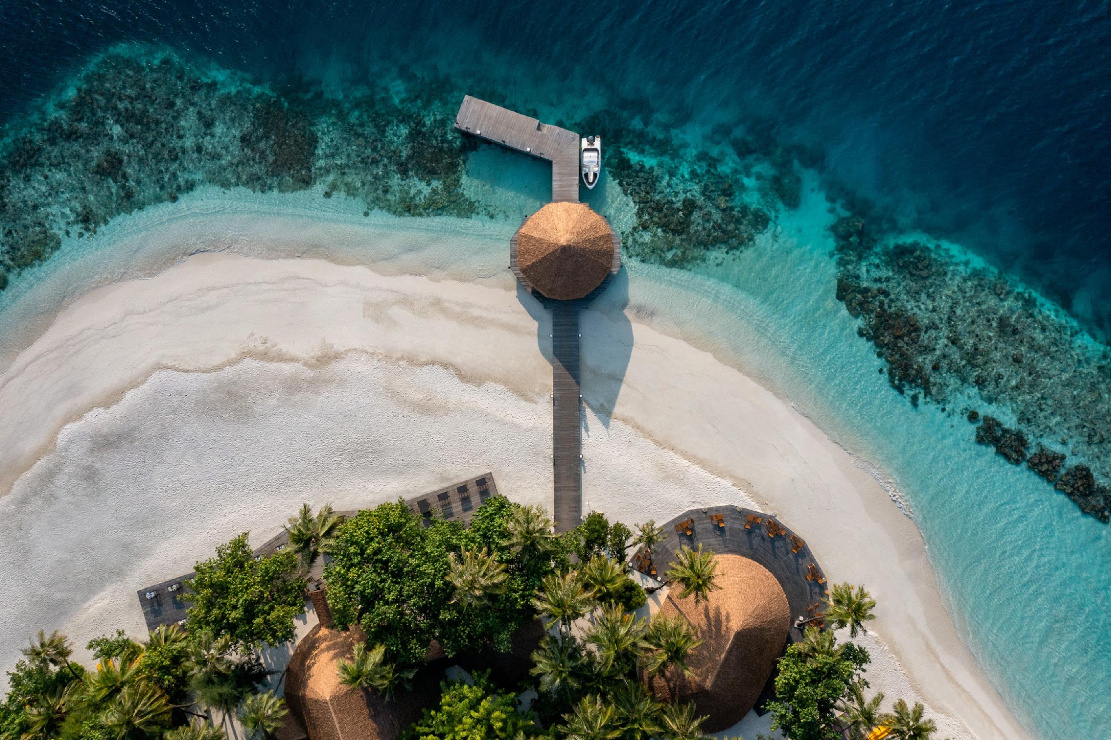 Aerial view of Dhawa Ihuru and its arrival jetty
