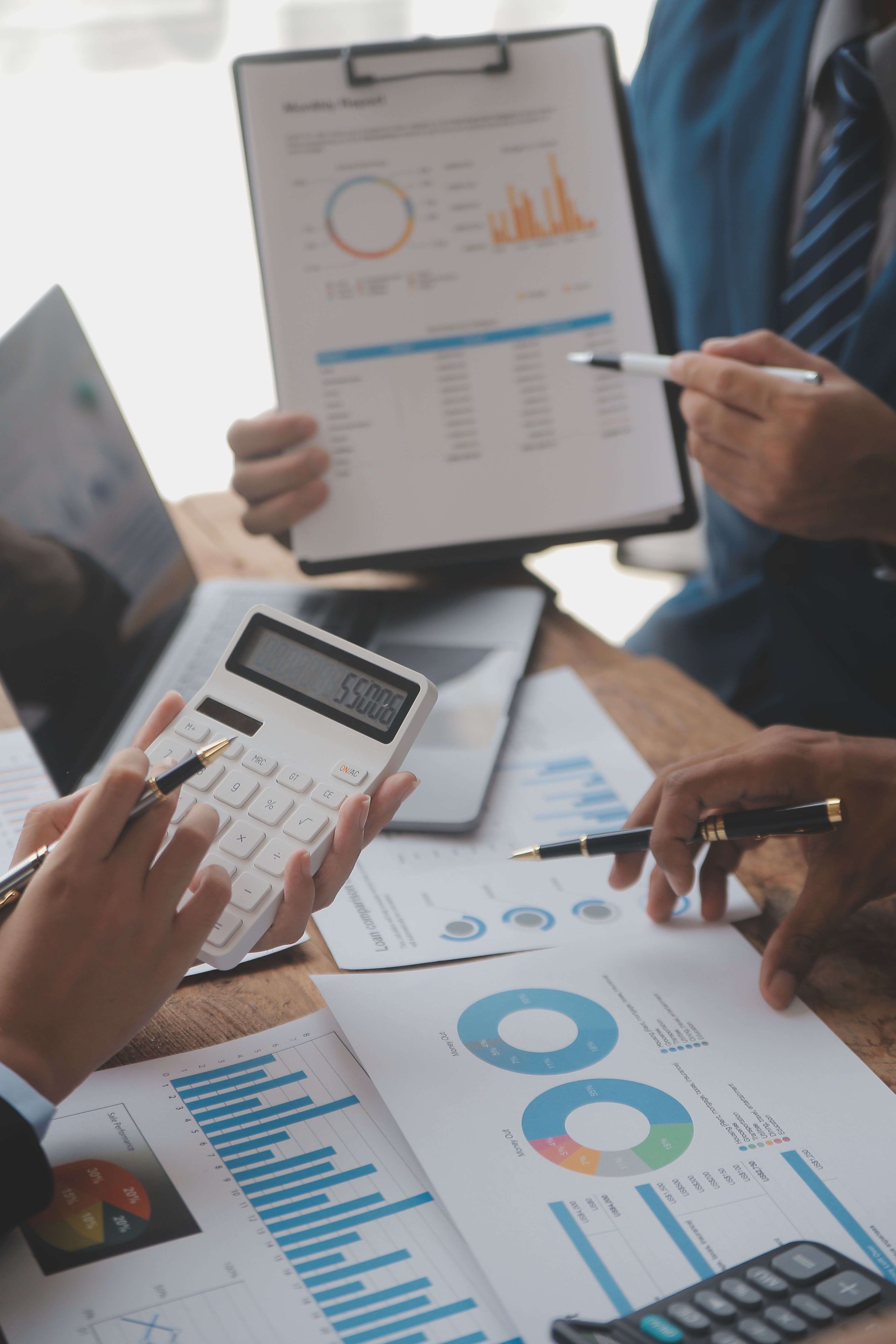 الإدارة المالية والحسابات