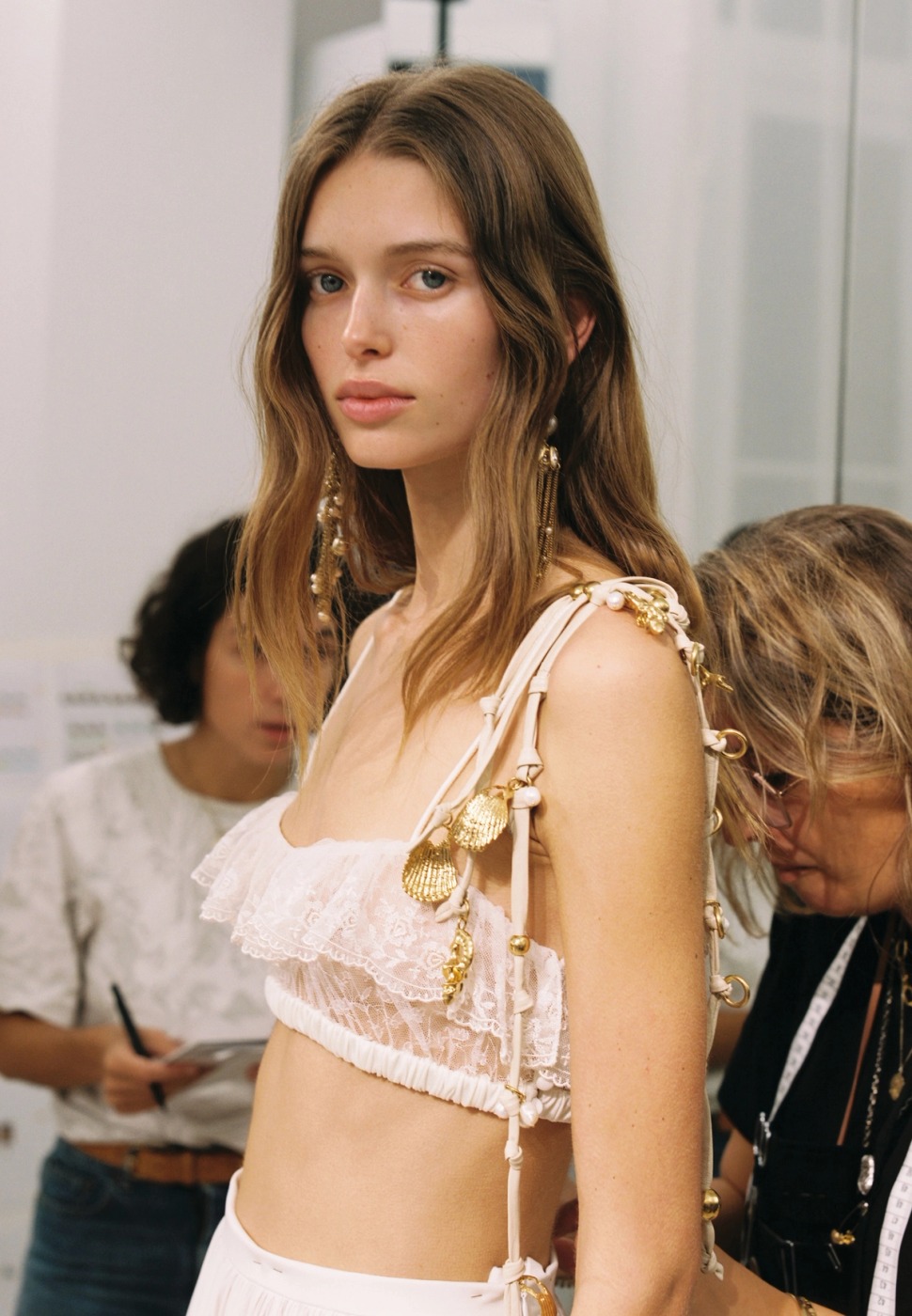 Fittings Chloé Summer 2025 by Creative Director Chemena Kamali 