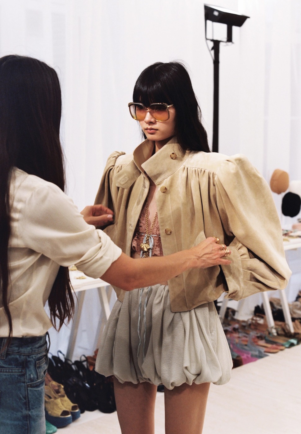 Fittings Chloé Summer 2025 by Creative Director Chemena Kamali 