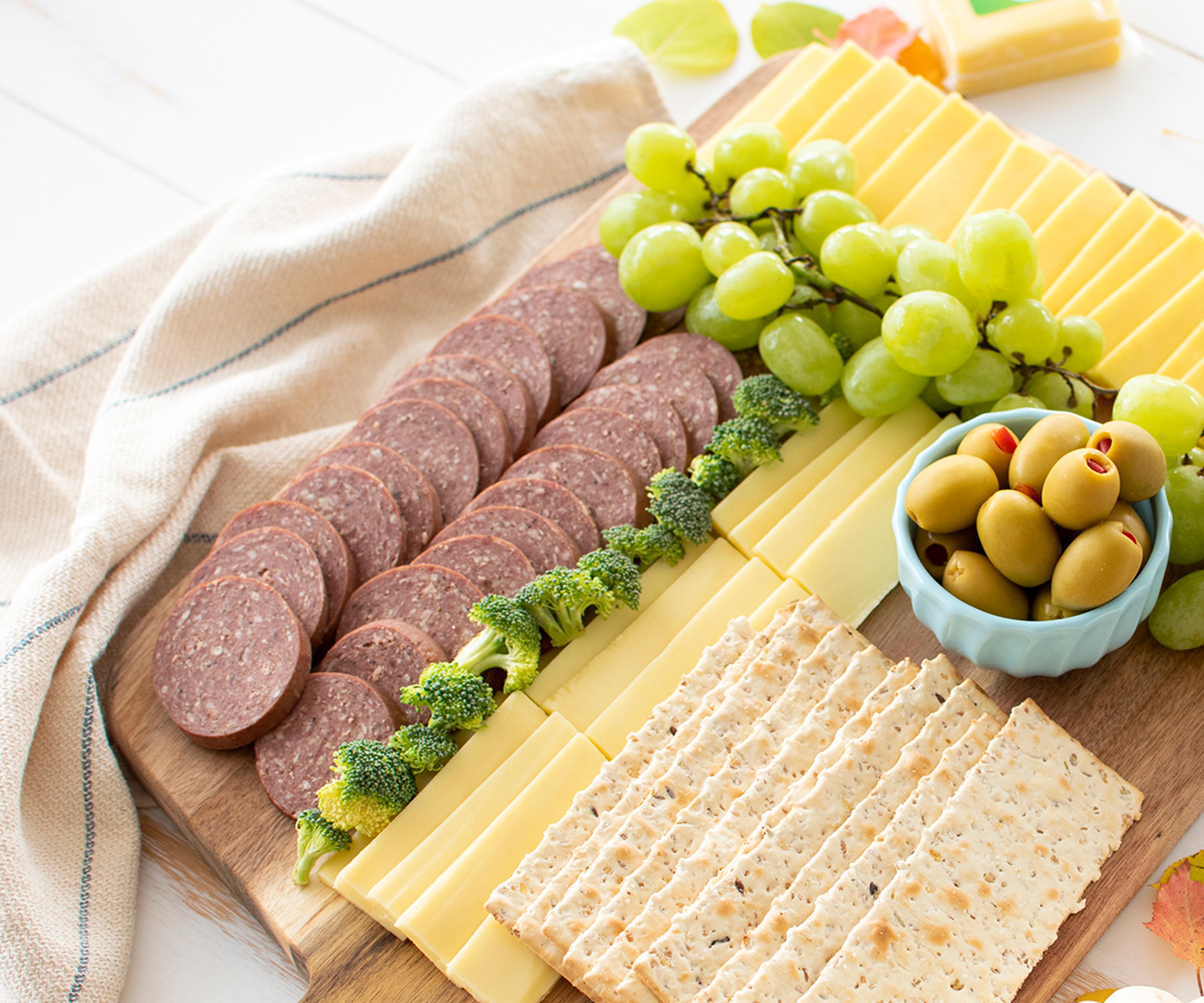 How to make an easy charcuterie board