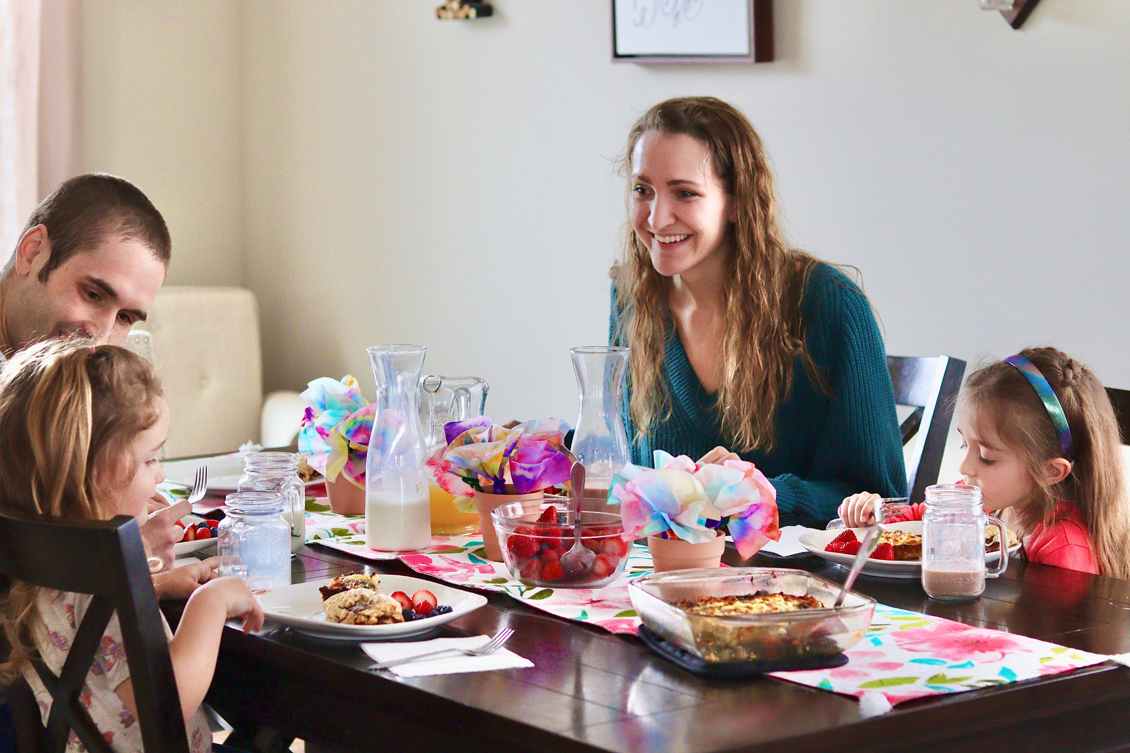 A family enjoys brunch.