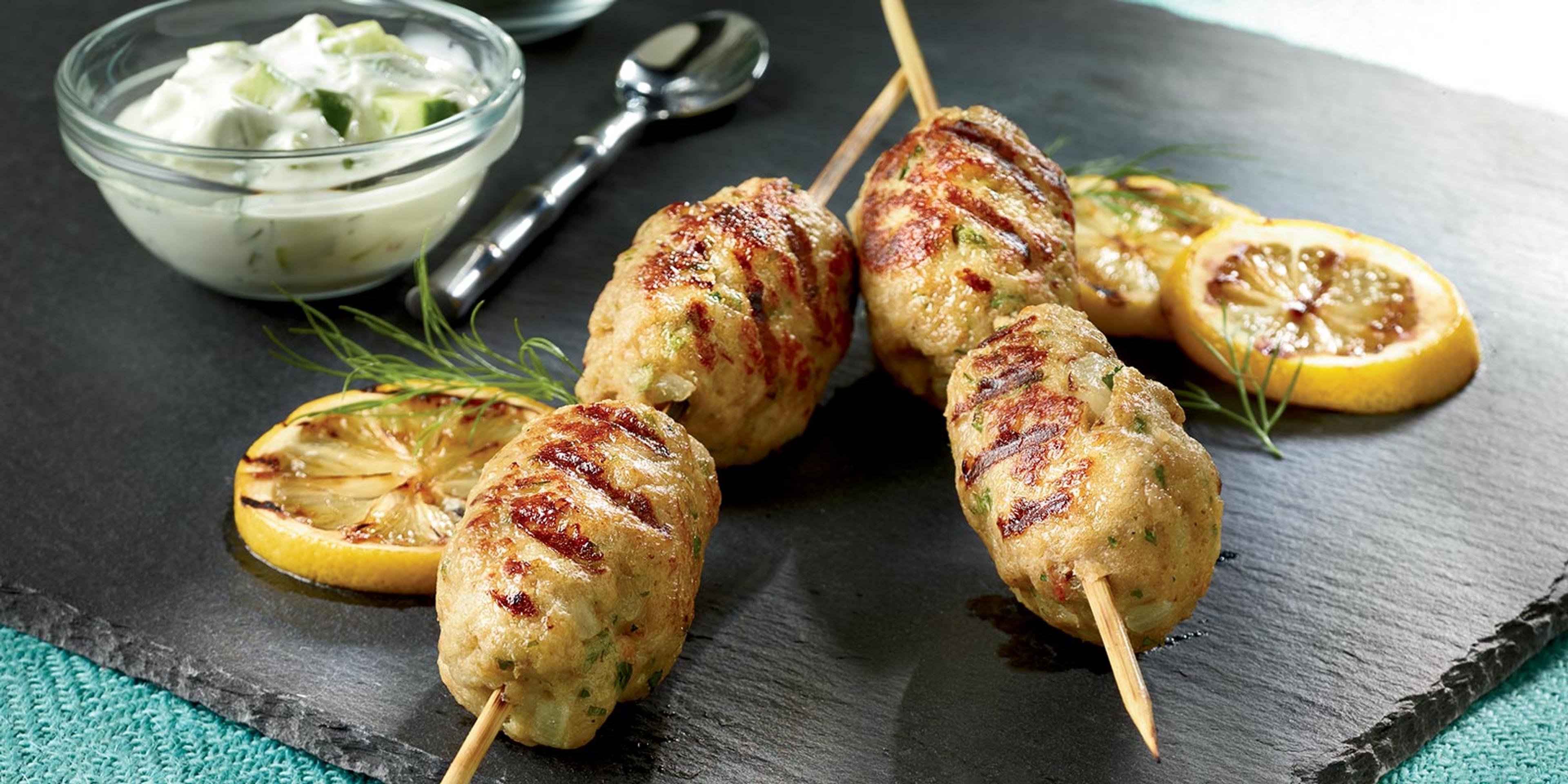 These healthy grilled chicken kabobs are a great source of lean protein, and organic means no antibiotics, toxic pesticides or synthetic hormones too!