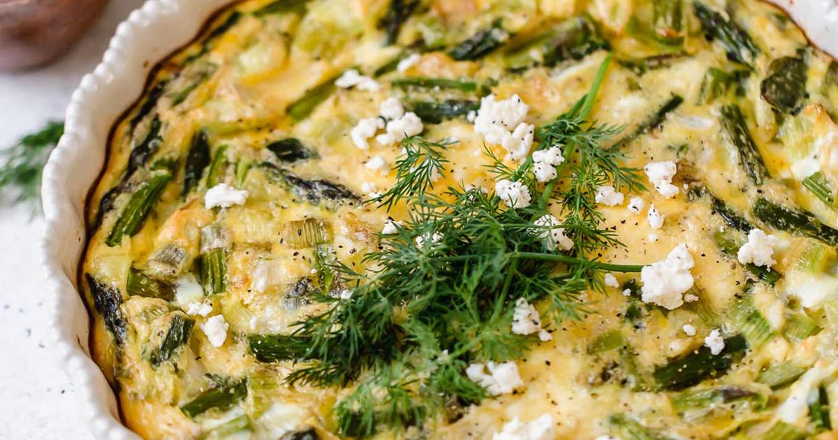 Crustless Asparagus, Leek &amp; Feta Quiche