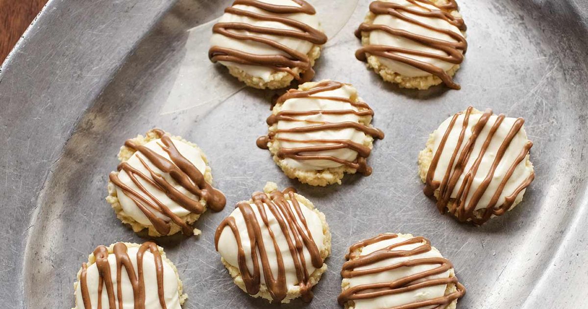 White Chocolate Cheesecake Cookies
