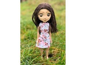 Panenka Zoe z bukového dřeva