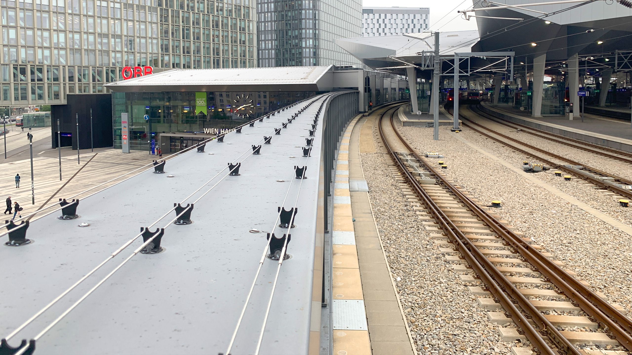 Strombahnprofile zur Taubenabwehr