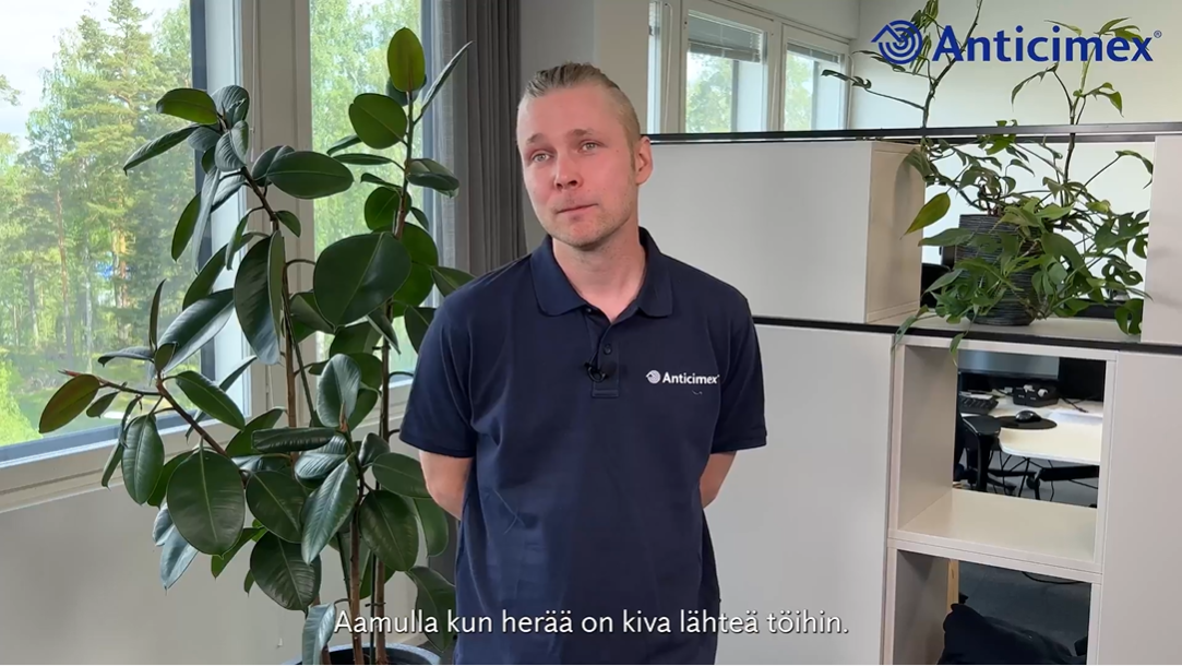 Anticimexin Smart-asiantuntija Janne Pietiläinen