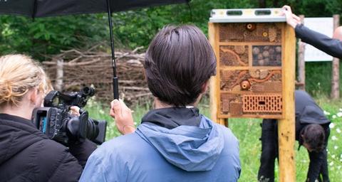 De filmcrew en onze collega's