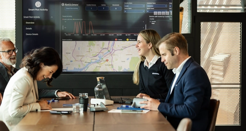 Affärsmöte för genomgång av digital skadedjurskontroll - Anticimex Smart