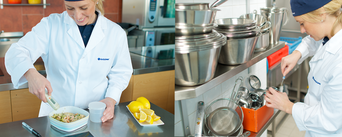 Collage av en matsäkerhetstekniker från Anticimex som gör rengöringskontroll och provtagning i industrikök