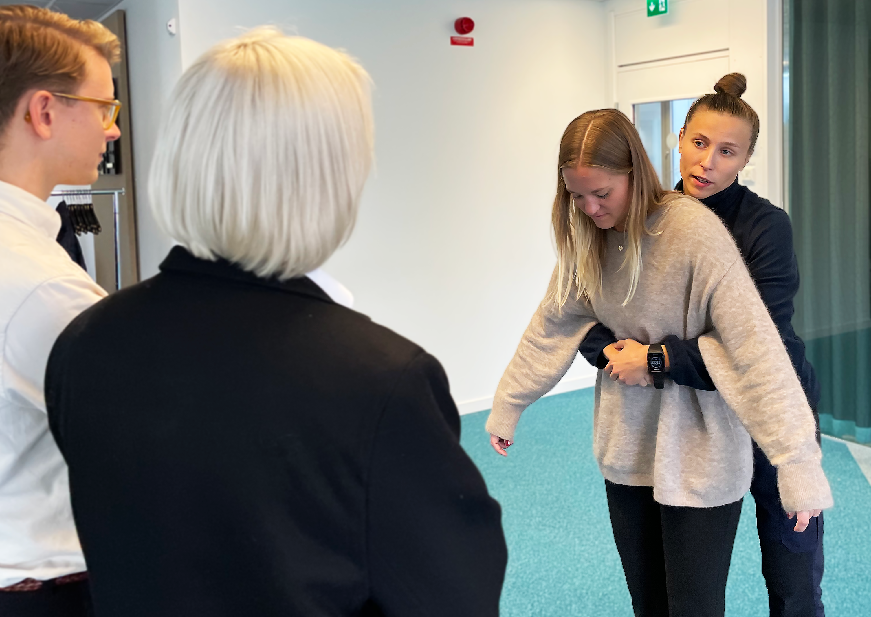 Anticimex tekniker utbildar företag i första hjälpen