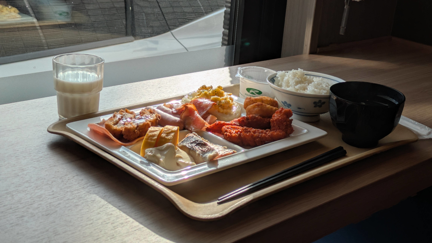 美しすぎる朝食のプレート