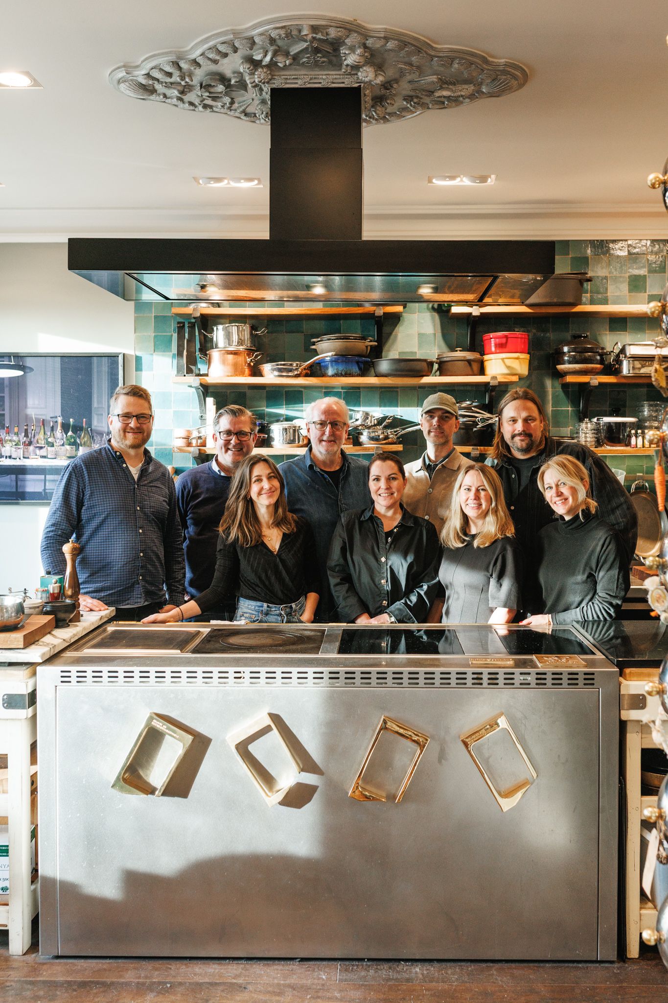 Heila gjengen på köket tell Eyvind