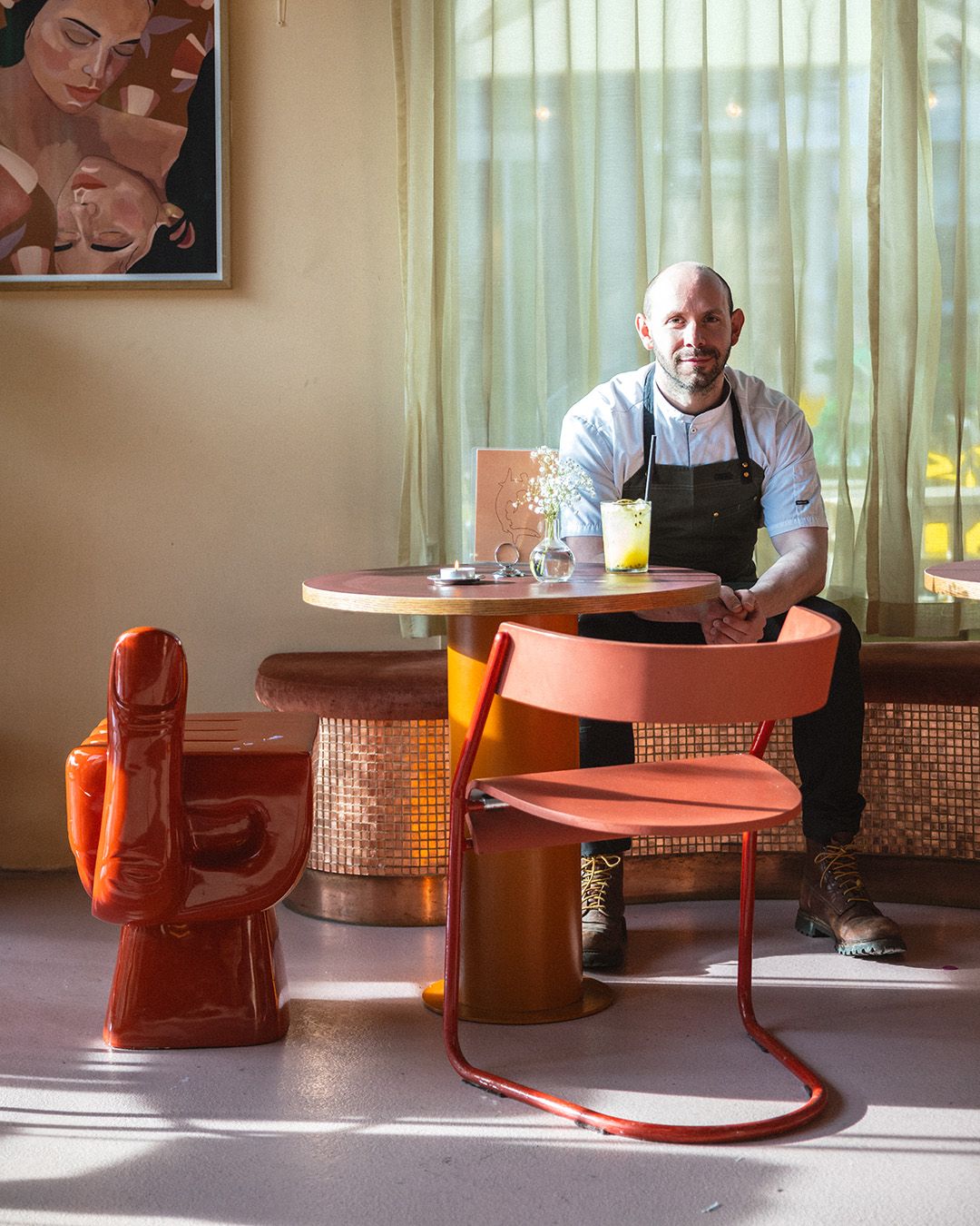 Bilder av mennesker i bukta