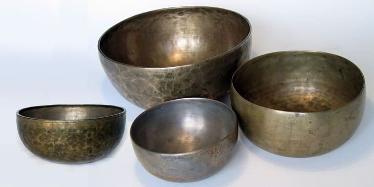 Singing bowls and meditation gongs