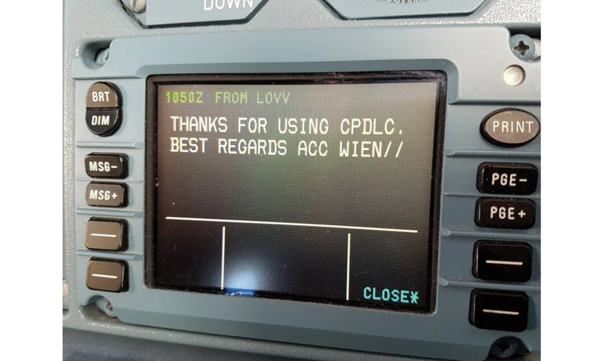 CPDLC (Controller-Pilot Data Link Communications)