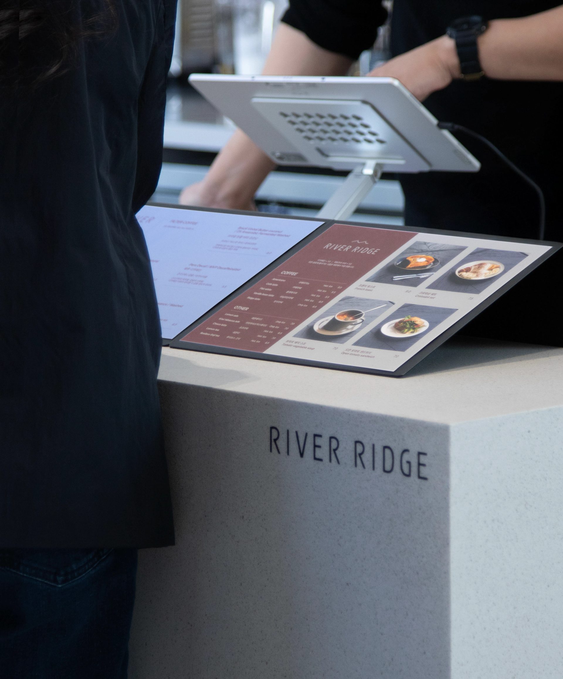 RIVER RIDGE BRAND IDENTITY DESIGN — Junyoup Bong, image 19