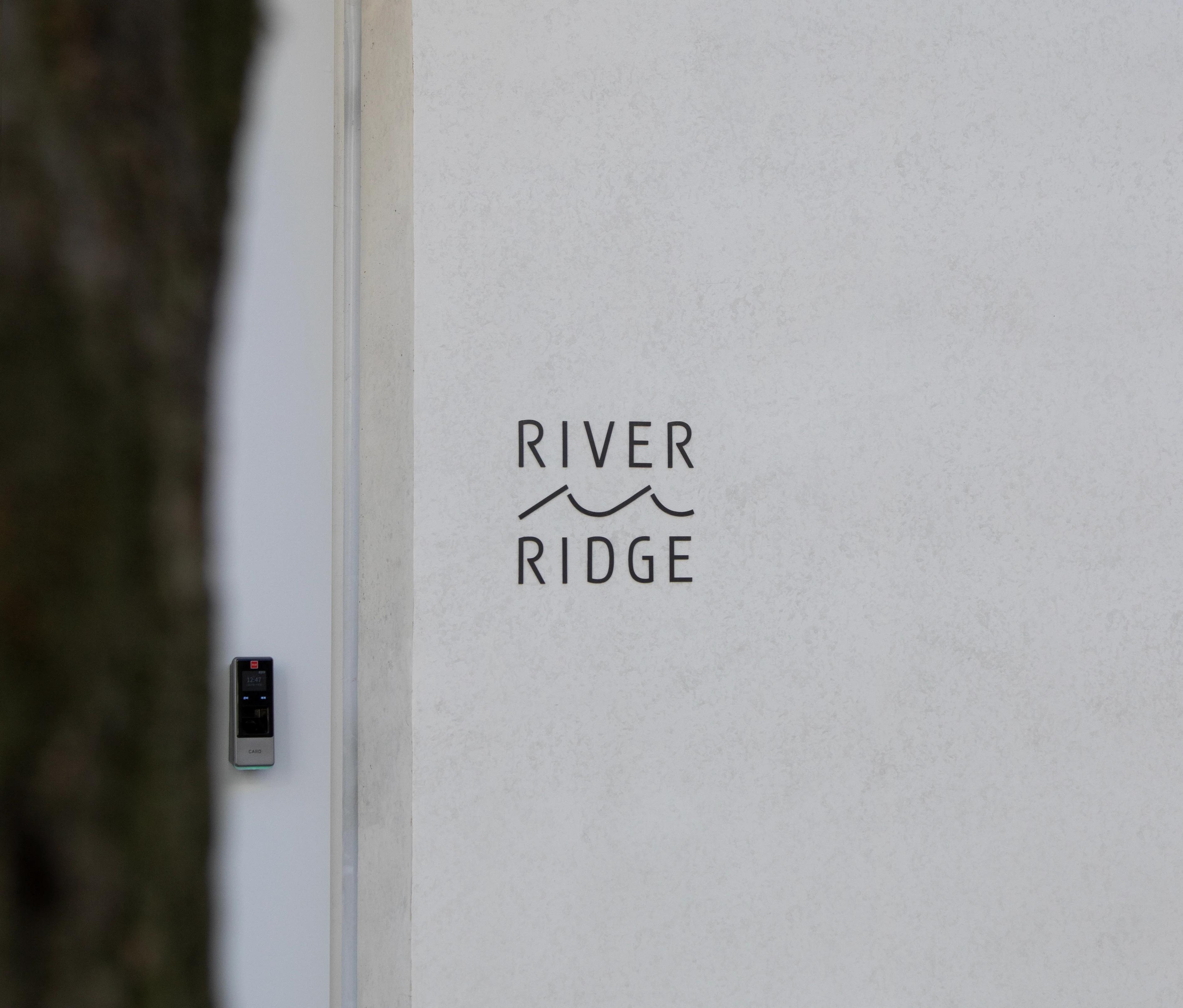 RIVER RIDGE BRAND IDENTITY DESIGN — Junyoup Bong, image 4