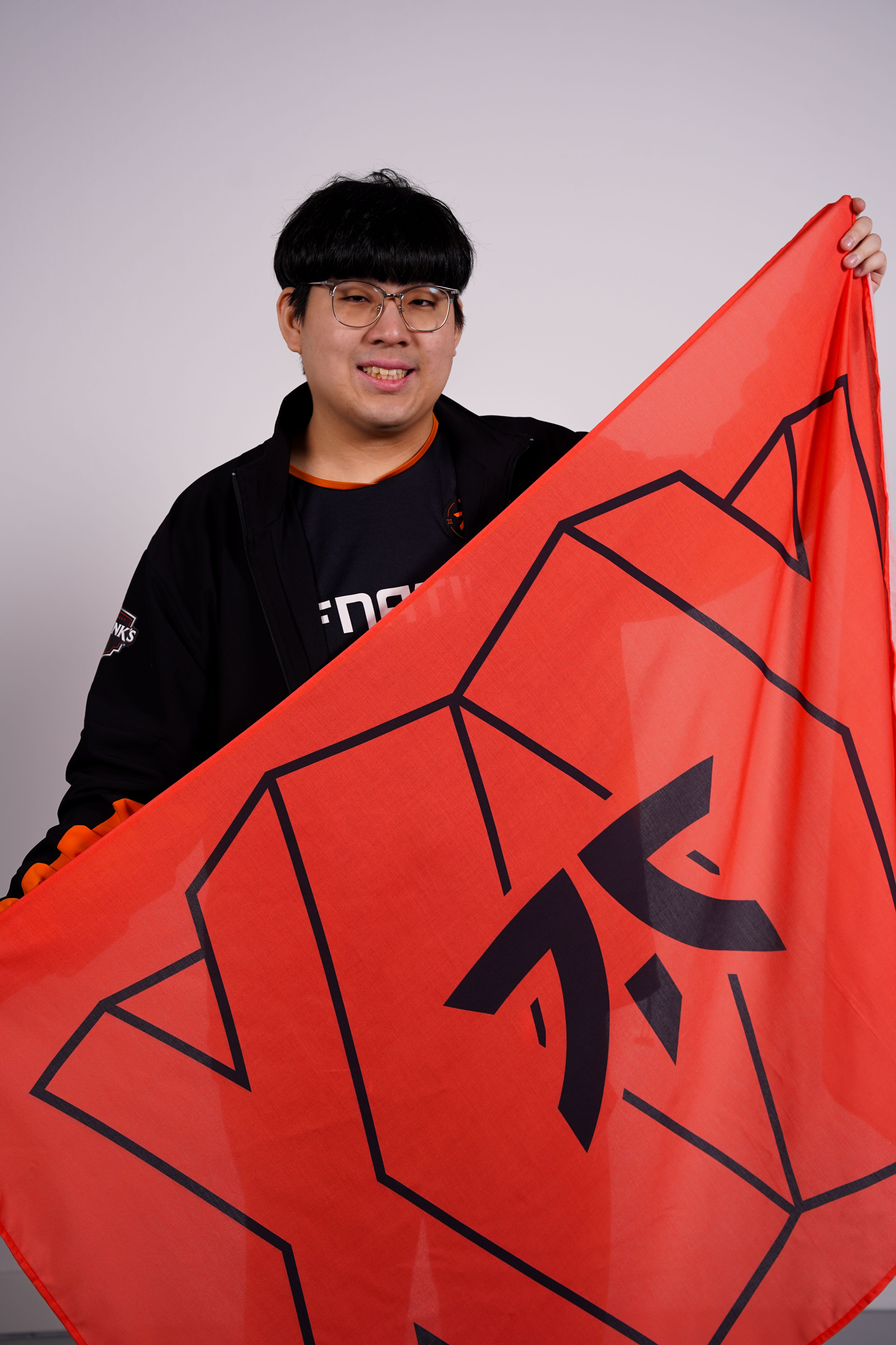 FNATIC 応援フラッグ　サイン入り 315 Production presents F＠NTASTIC BATTLE FES ～Who goes