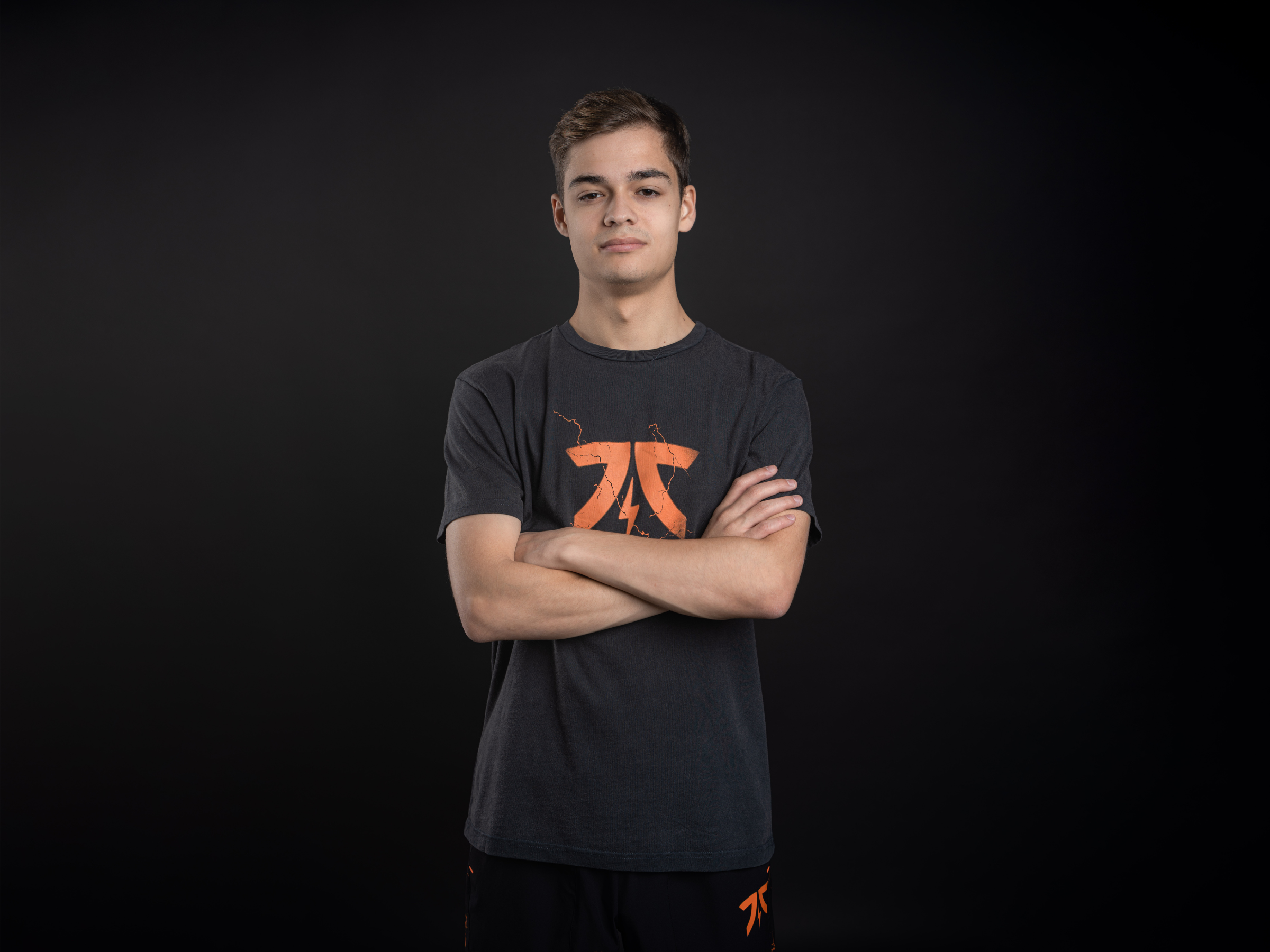 2022 WORLDS LIFESTYLE - LOGO TEE - Fnatic