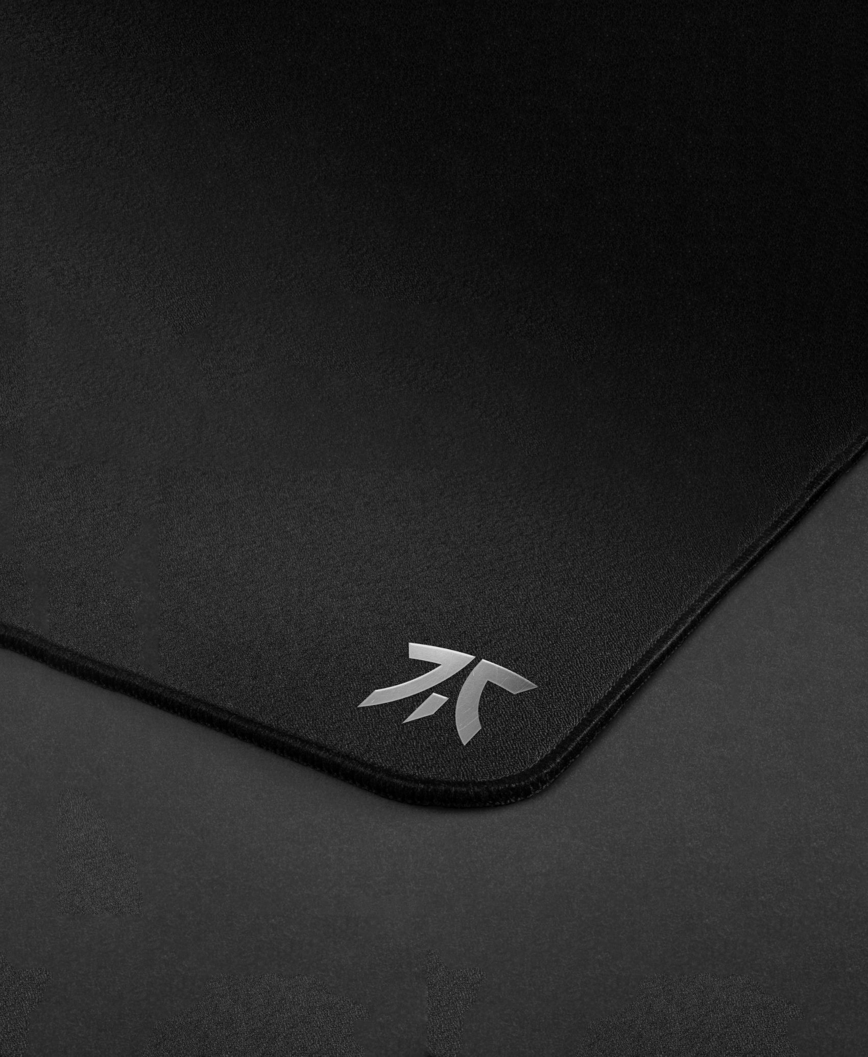 Fnatic DASH L - XL Full Desk Gaming Mouse Pad - Fnatic