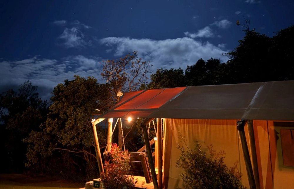 Camping under the stars in Bonny Hills