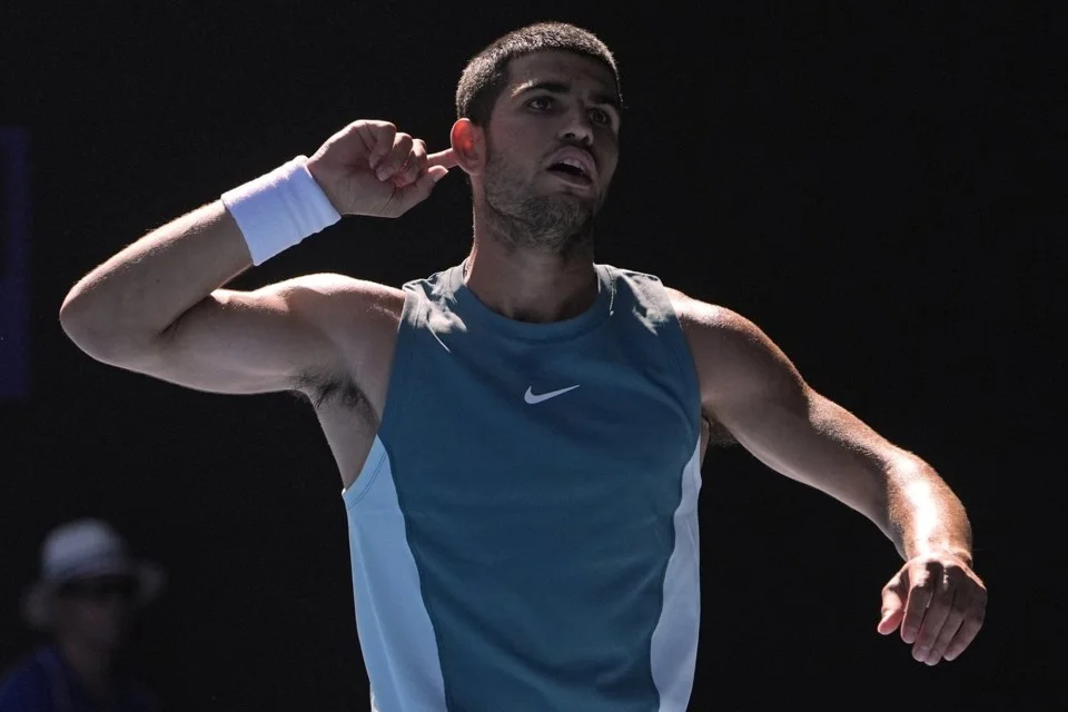 Carlos Alcaraz advances to Australian Open fourth round after holding off Nuno Borges Challenge