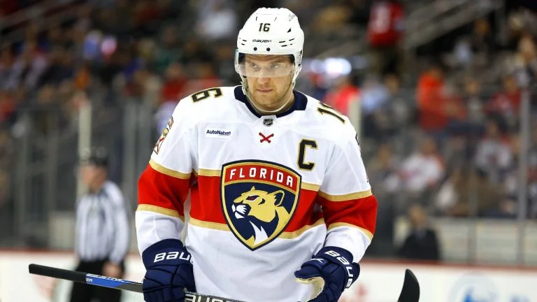 Barkov wins Selke Trophy again, named NHL's best defensive forward for 2nd straight year