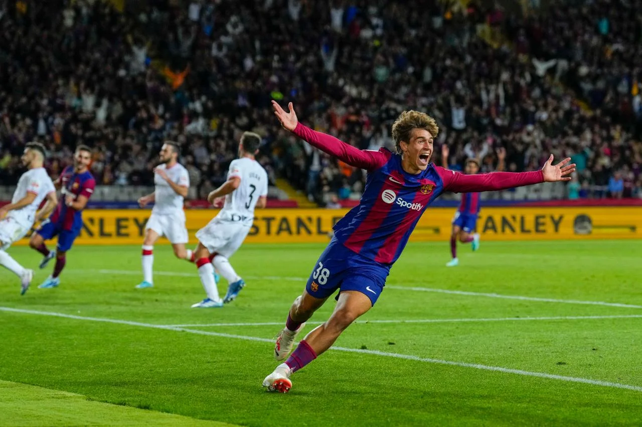 Teenager Marc Guiu snatches victory for Barcelona over Athletic Bilbao with debut goal