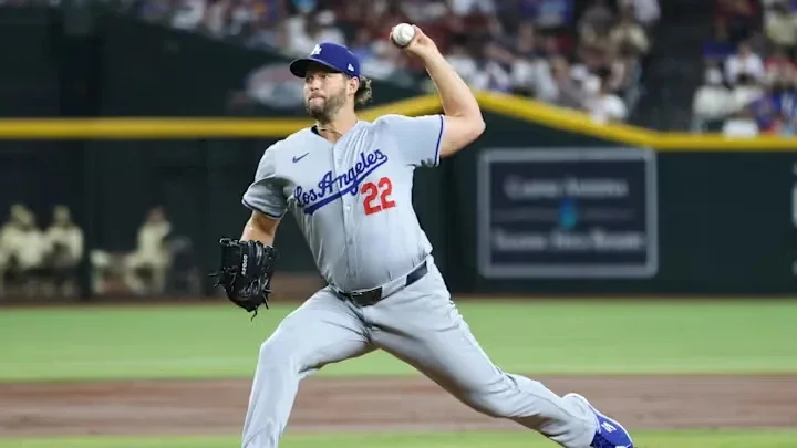Clayton Kershaw rejoins Dodgers on one-year deal