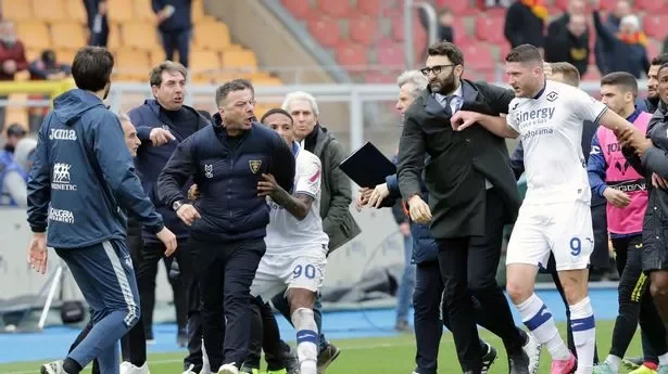 Lecce sack manager D'Aversa over headbutting incident