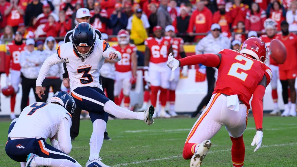 NFL roundup: Chiefs edge out Broncos to remain unbeaten after tense field goal finale
