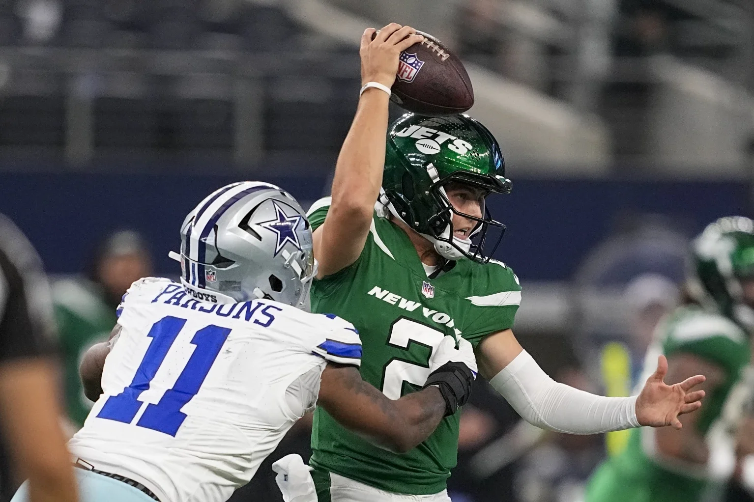 Prescott Shines, Wilson Struggles as Cowboys Beat Jets 30-10