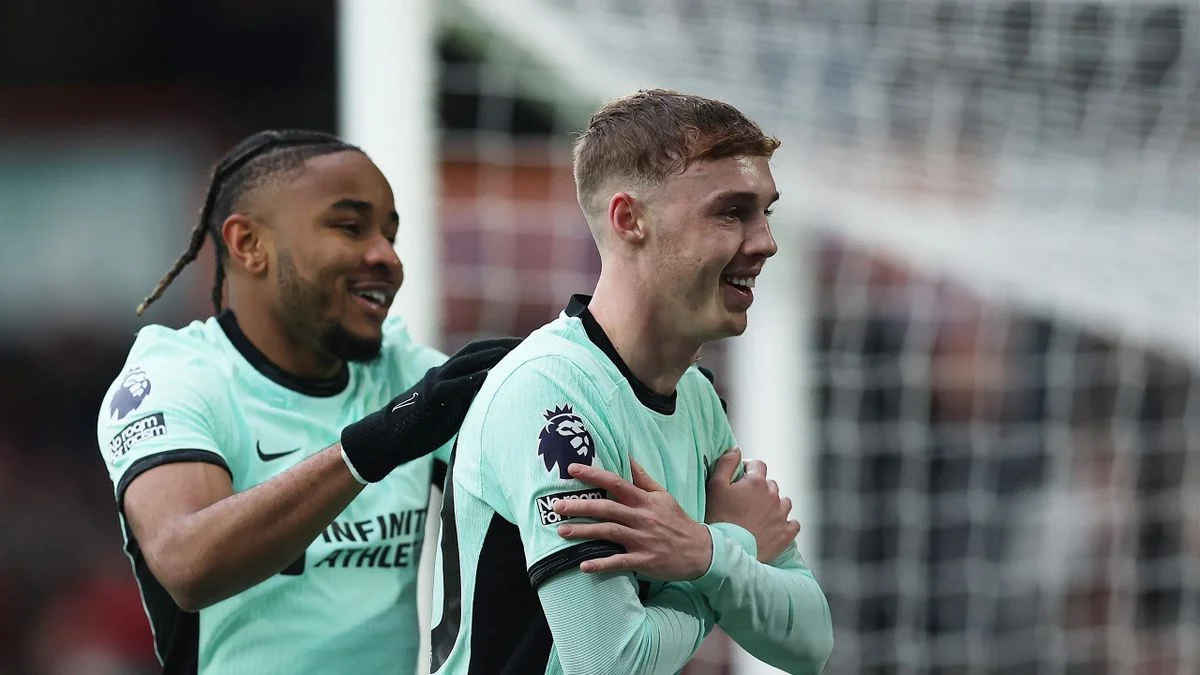 Luton Town 2-3 Chelsea: Blues survive late scare to edge past hosts as Palmer shines yet again
